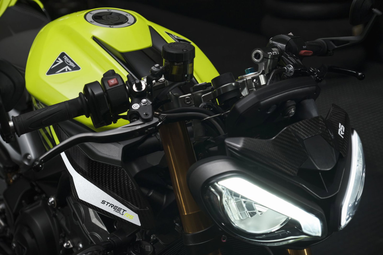 Street Triple_Moto2_MY23